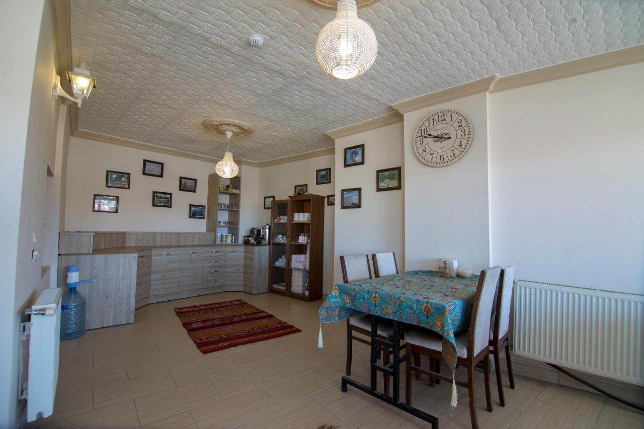 Kamelya Cave Hostel (Adults Only) Γκόρεμε Εξωτερικό φωτογραφία